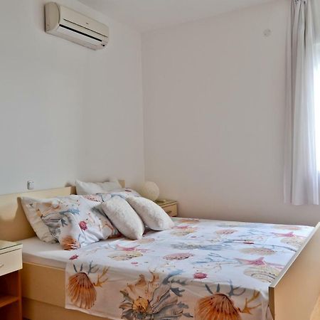 Apartman Mime Stanici Exterior foto